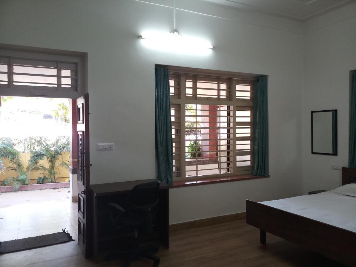 Srinekatan Heritage Villa Homestay อาเมดาบัด ภายนอก รูปภาพ