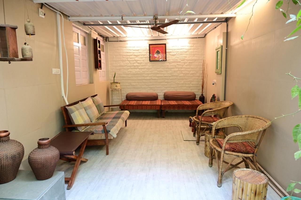Srinekatan Heritage Villa Homestay อาเมดาบัด ภายนอก รูปภาพ