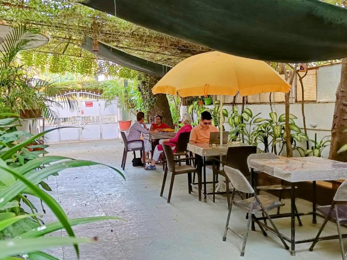 Srinekatan Heritage Villa Homestay อาเมดาบัด ภายนอก รูปภาพ