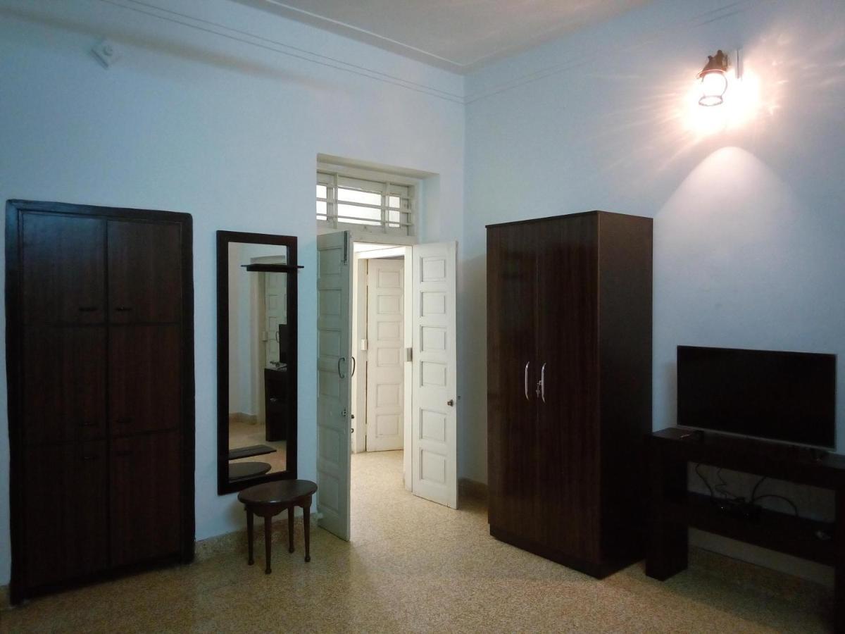 Srinekatan Heritage Villa Homestay อาเมดาบัด ภายนอก รูปภาพ